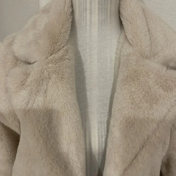 Women’s medium very clean outerwear jacket - Picture 2 of 8